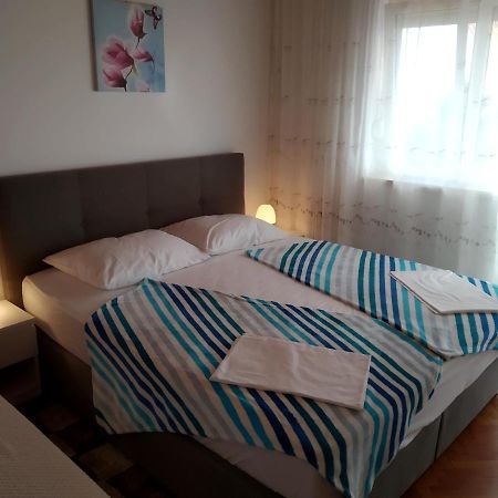 Appartement Ines à Novi Vinodolski Extérieur photo